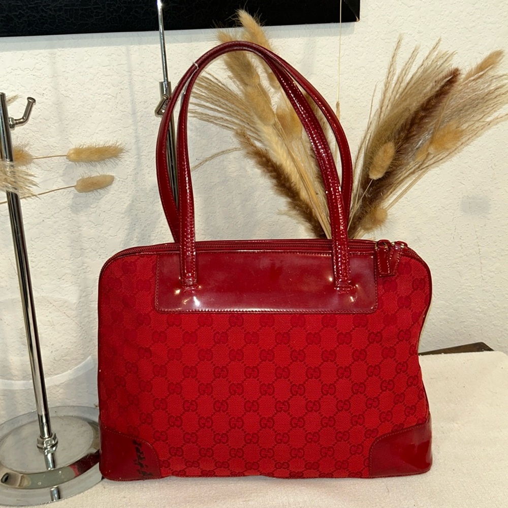 Gucci Red Quilted Shoulder Bag with gold tone Hardware